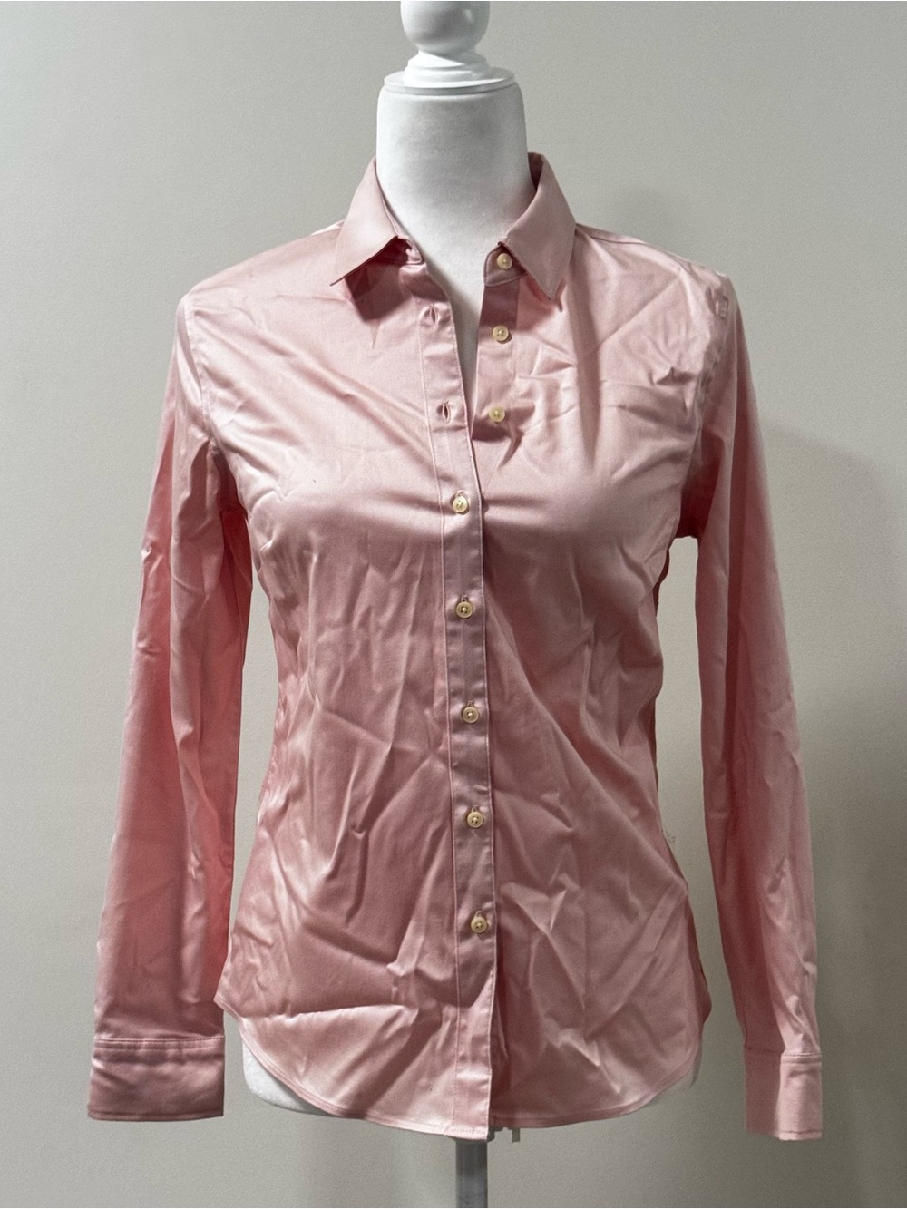 Banana Republic Women’s Pink Tailored Fit Button-Down Shirt – Petite 6